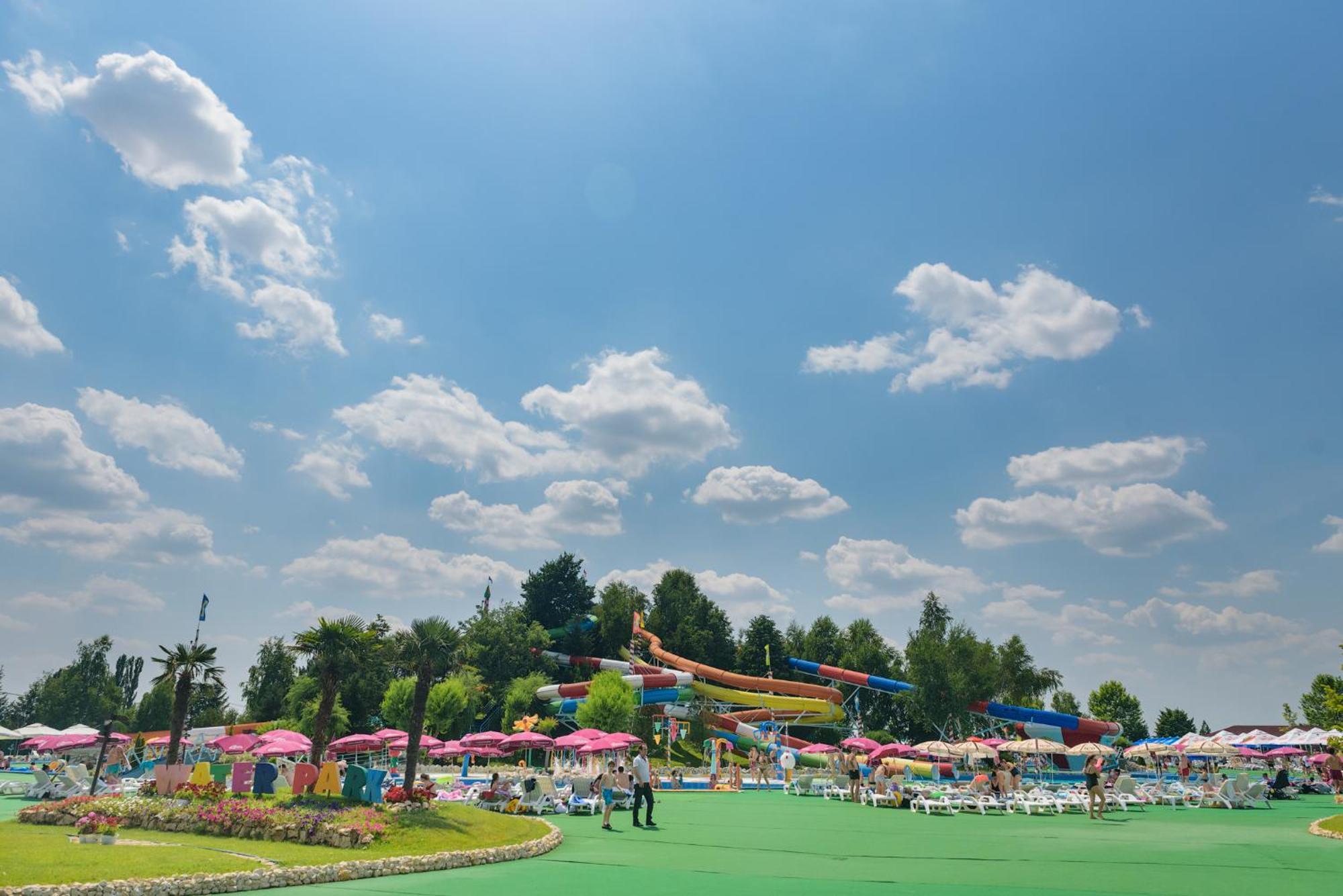 Rin Airport Hotel Otopeni Exterior foto